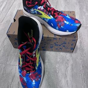 Brooks launch 9 men’s size 10. Brand new in a box